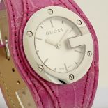 Gucci / 104 - Lady's Steel Wrist Watch