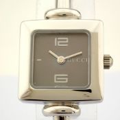 Gucci / 1900L - Lady's Steel Wrist Watch