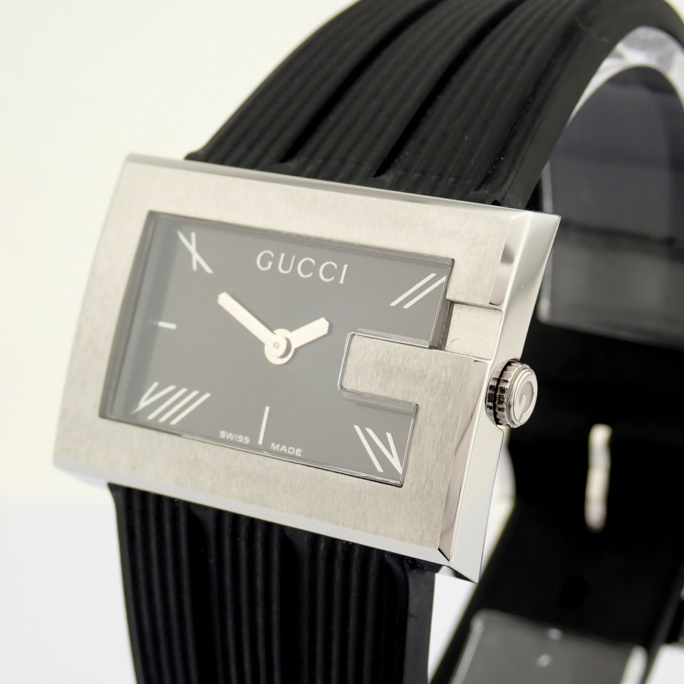 Gucci / 100L - Unisex Steel Wrist Watch - Image 8 of 12