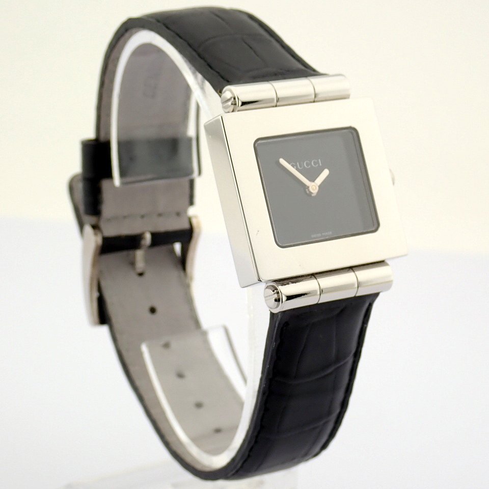Gucci / 600J - Lady's Steel Wrist Watch - Image 5 of 10