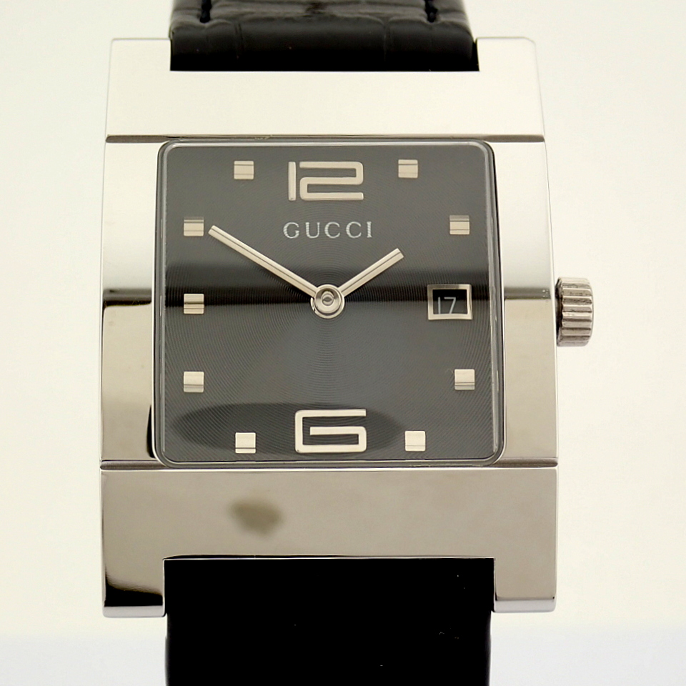 Gucci / 7700M - Unisex Steel Wrist Watch - Image 2 of 11