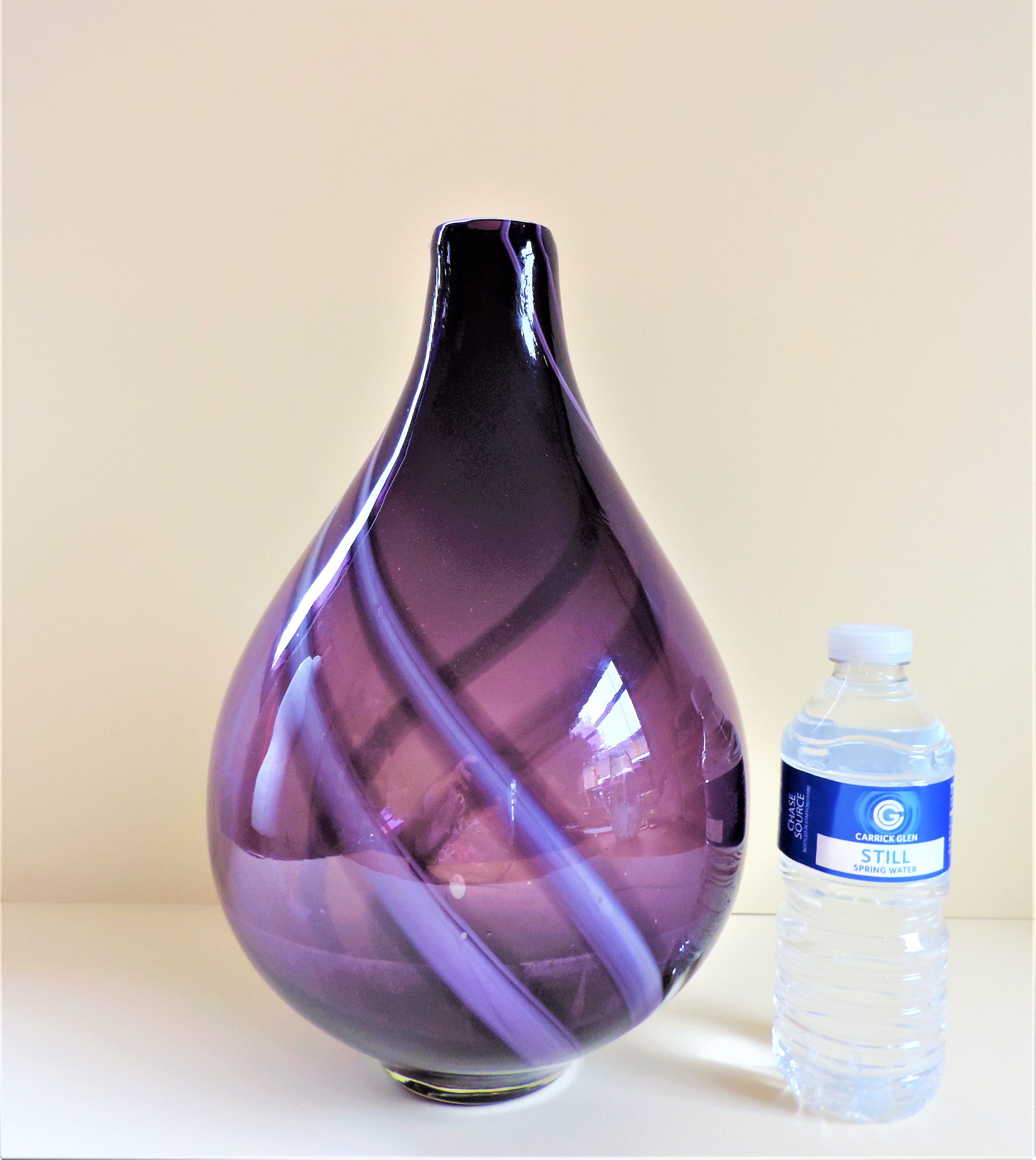 Large Purple Art Glass Vase 26cm High - Image 2 of 7