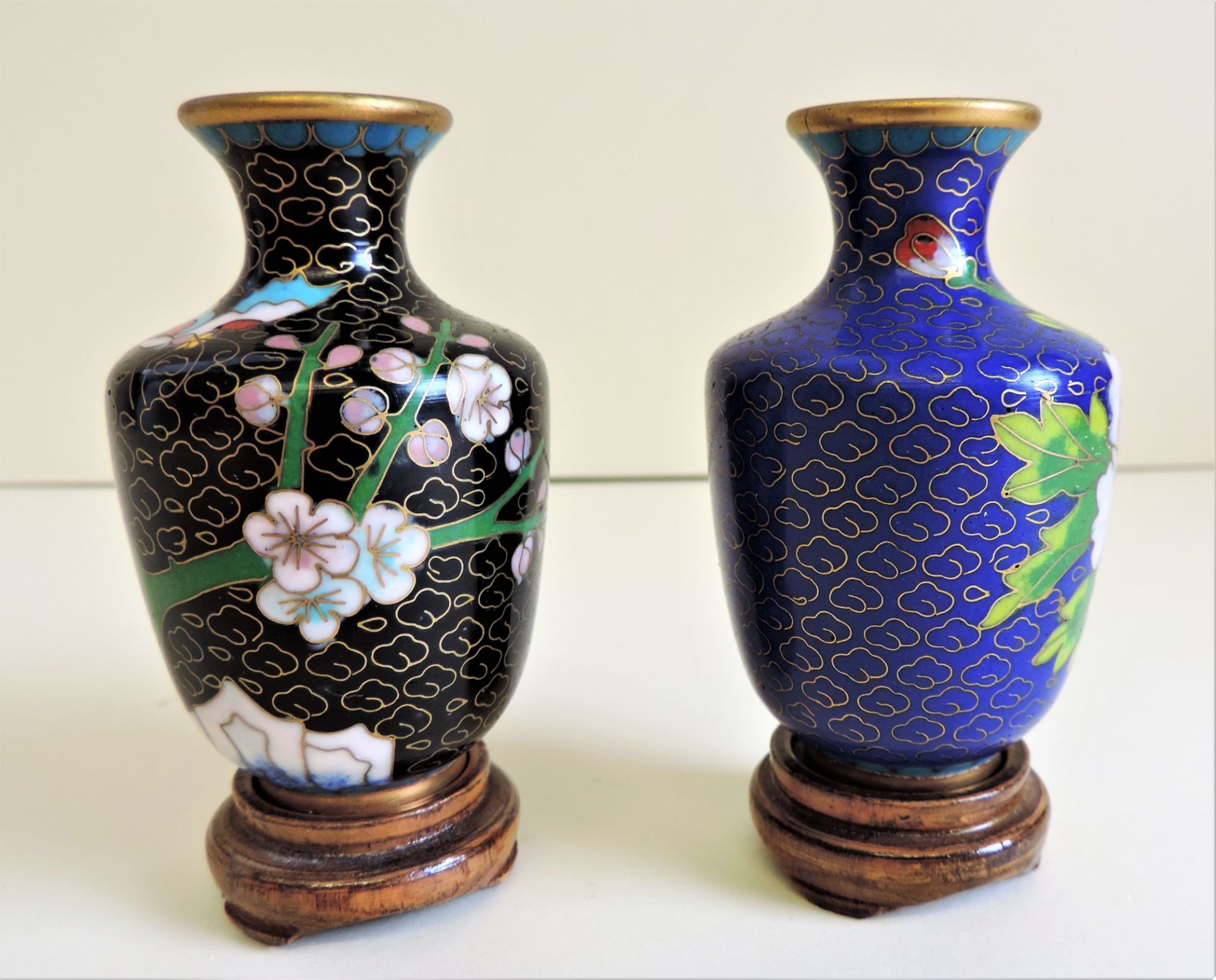 Pair of Vintage Cloisonne Vases - Image 2 of 5