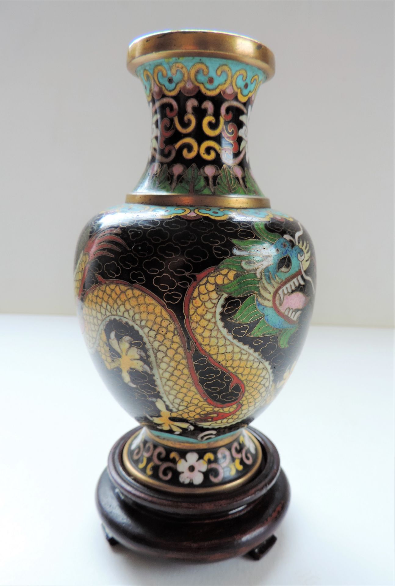 Vintage Cloisonne Imperial Dragon Vase 16cm tall - Image 2 of 7
