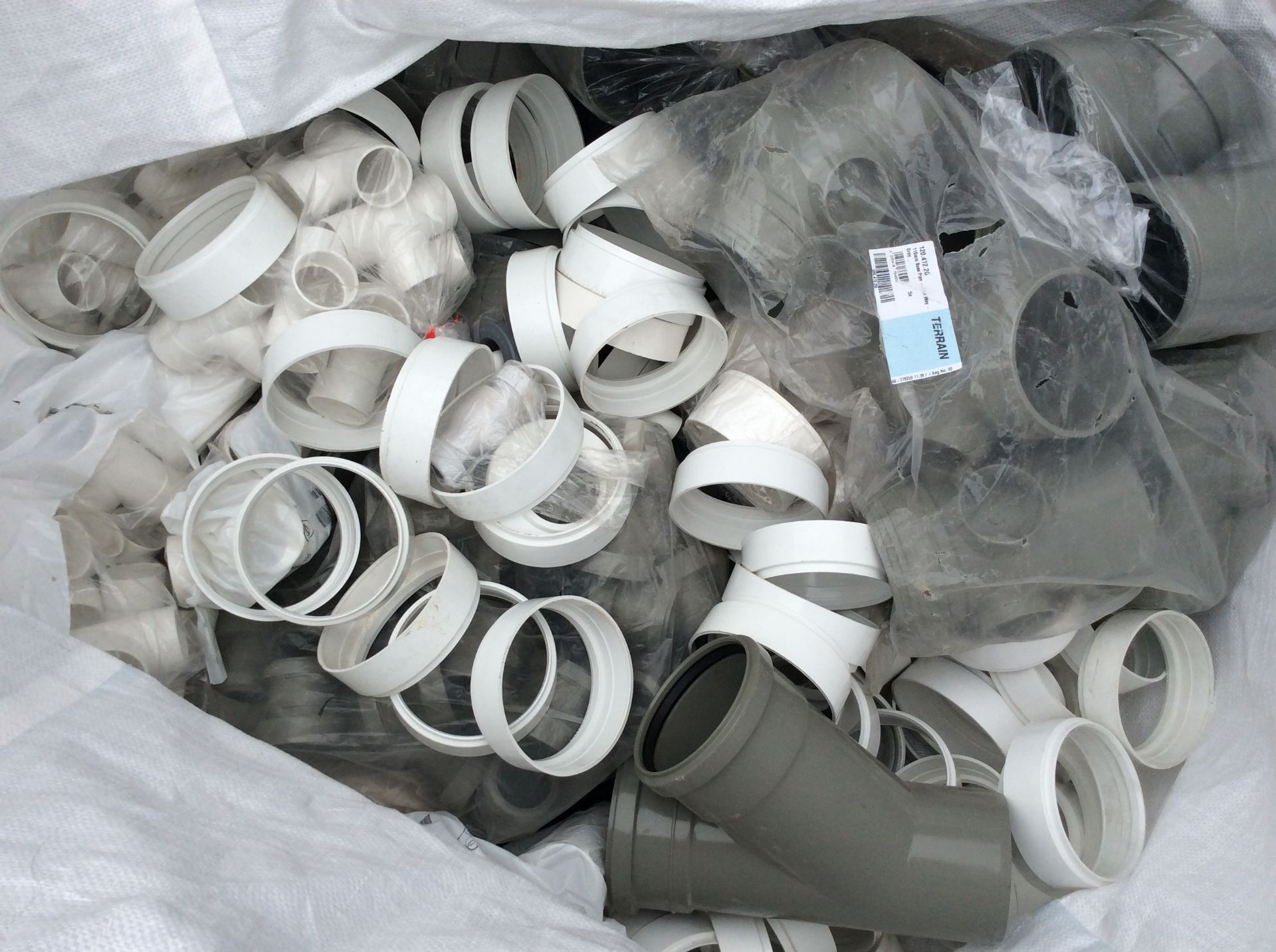 Large Sack of Plumbing Parts To Include Terrain Plumbing Parts COLLECTION ONLY - Image 2 of 2