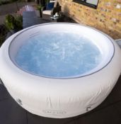 (R15) 1x Lay-Z-Spa Vegas Portable Spa RRP £490. New Unit, Opened For Photo. Contents Have Not Prev
