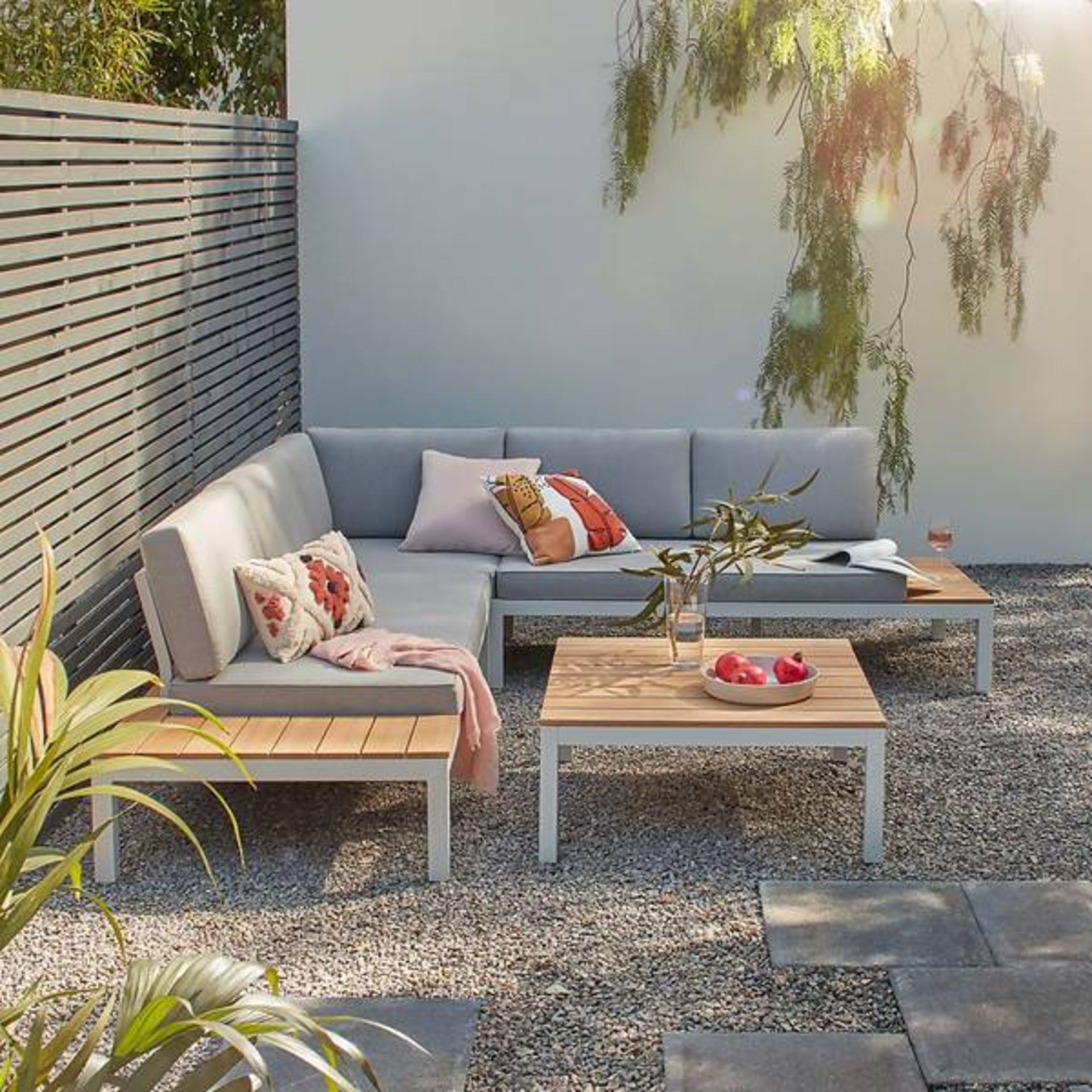 1x Hartington Spirit Collection Garden Corner Sofa Set Grey RRP £1100. Lightweight Aluminium Frame