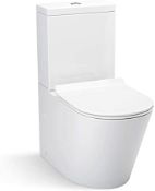 New Lyon II Close Coupled Toilet & Cistern Inc Luxury Soft Close Slim Seat. RRP £599.99.Lyon I...