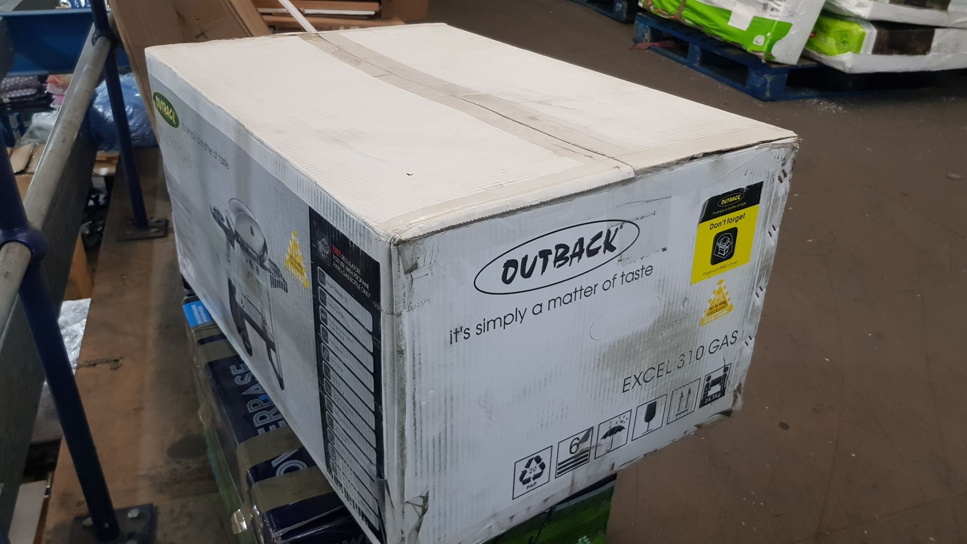 (P6) 1x Outback Excel 310 Gas BBQ Silver RRP £100. New, Sealed Unit, With Damage To Box On One Side - Image 4 of 5