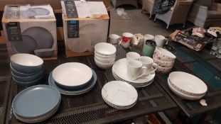 38x Mixed Dinner / Drink Items. 11x Stoneware 2 Tone Dinner Set Items. 15x {Porcelain Marble Effe