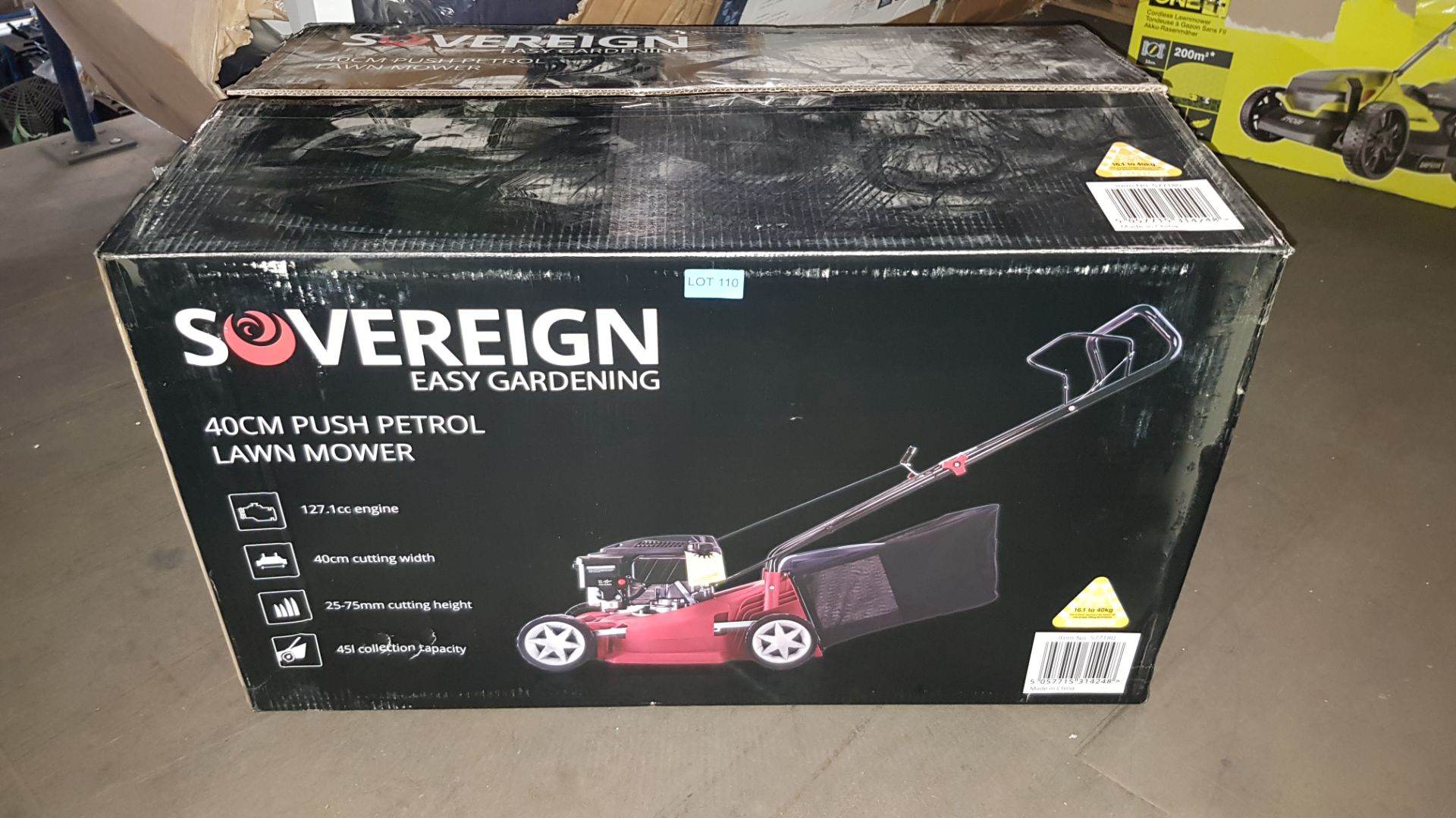 (P2) 1x Sovereign 40cm Push Petrol Lawn Mower. £159.00. 127.1cc Engine, 40cm Cutting Edge, 45L Coll - Image 3 of 5