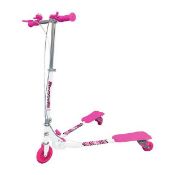 (15E) 11x Mixed Toy Items. To Inc 1x HGLToys Ozbozz Scissor 3 Wheel Scooter. 1x Barbie Dreamtopia D