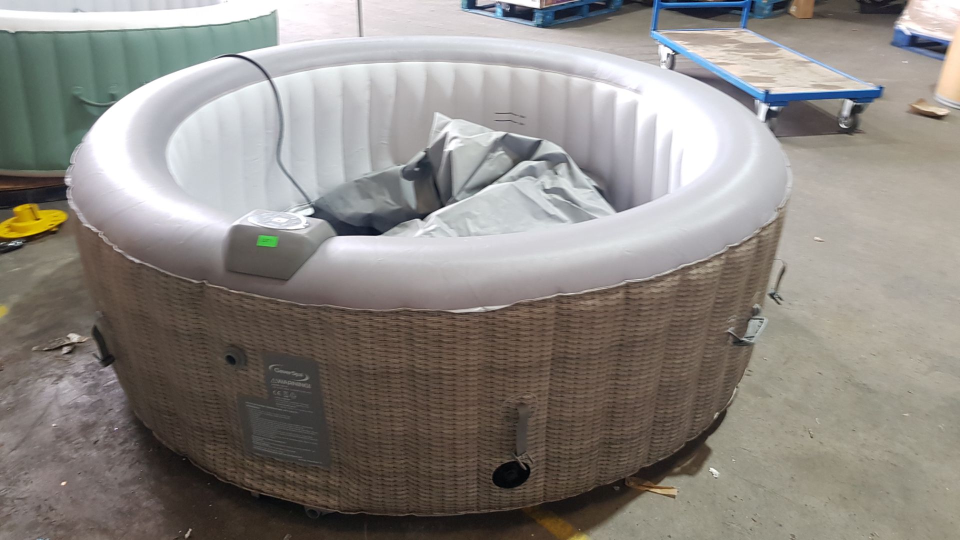 1x CleverSpa Florence RRP £560. 6 Person Hot Tub. Unit Powers On And Inflates. Lot Includes Lid, G - Image 5 of 10