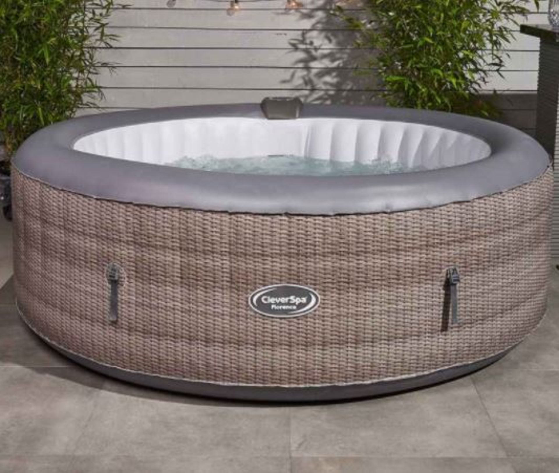 1x CleverSpa Florence RRP £560. 6 Person Hot Tub. Unit Powers On And Inflates. Lot Includes Lid, G - Image 2 of 10