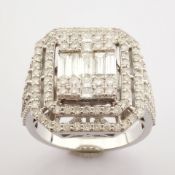 Certificated 14K White Gold Baguette Diamond & Diamond Ring (Total 2.01 Ct. Stone)