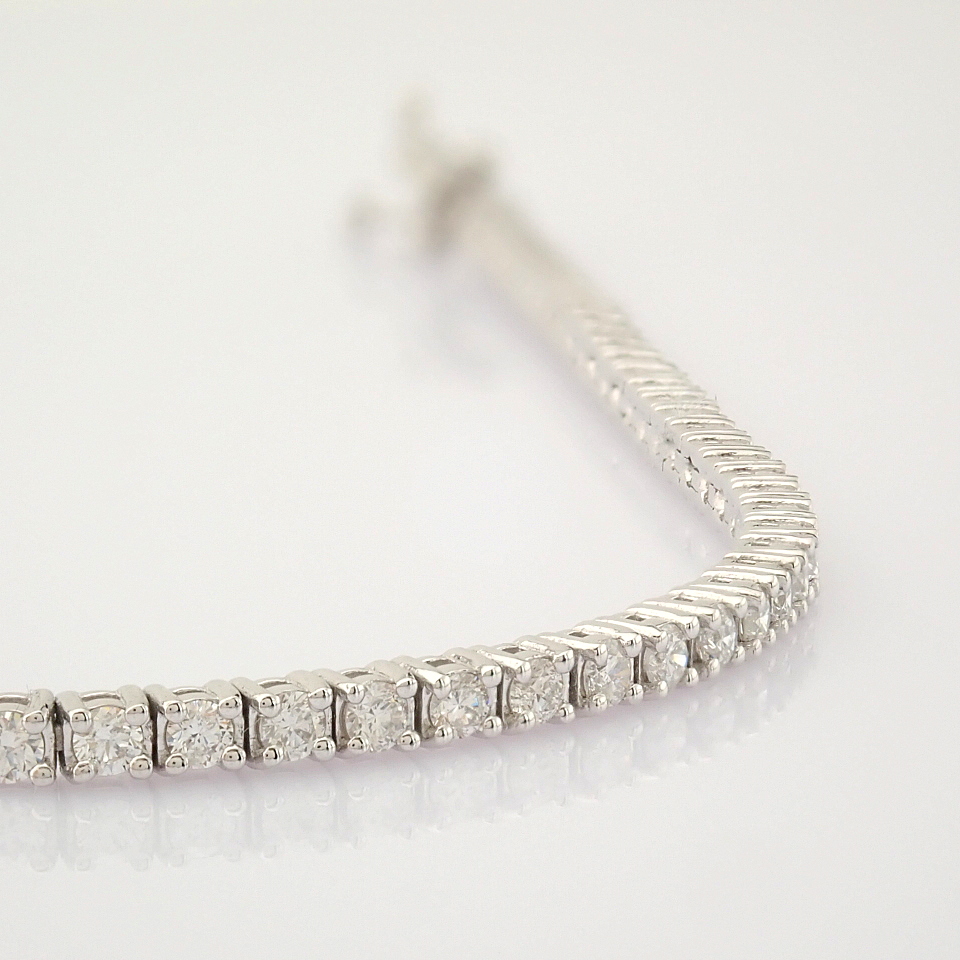 Certificated 14k White Gold Diamond Bracelet (Total 2.08 Ct. Stone) - Image 17 of 18