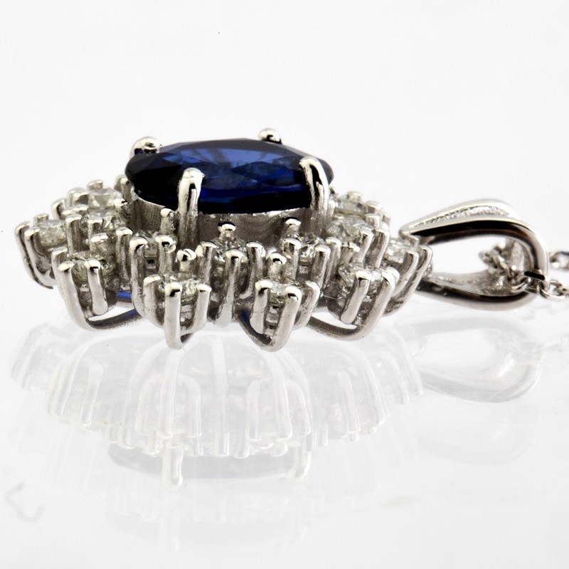 18K White Gold Diamond & Sapphire Pendant - Image 9 of 9