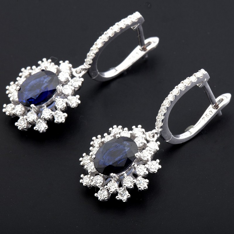 18K White Gold Diamond & Sapphire Earring