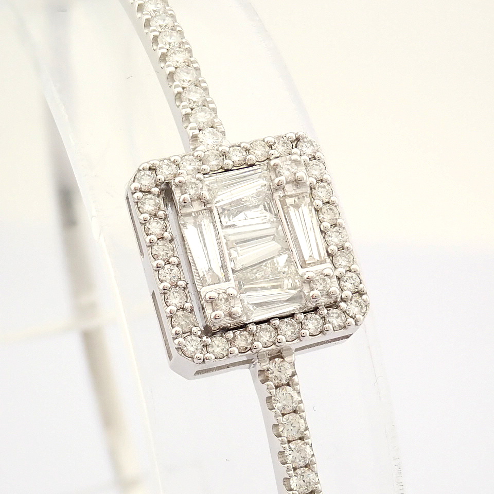 Certificated 14K White Gold Diamond Bracelet (Total 1.11 Ct. Stone) - Image 8 of 10