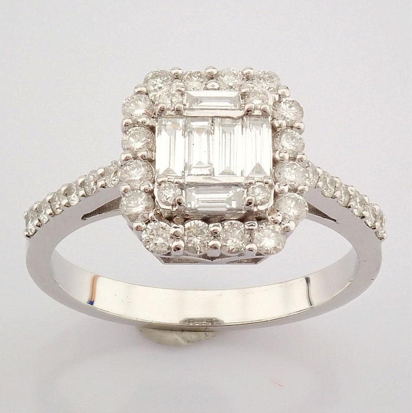 Certificated 14K White Gold Baguette Diamond & Diamond Ring (Total 0.76 Ct. Stone)