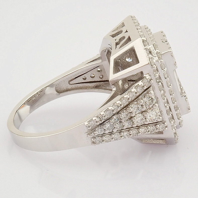 Certificated 14K White Gold Baguette Diamond & Diamond Ring (Total 2.01 Ct. Stone) - Image 6 of 7