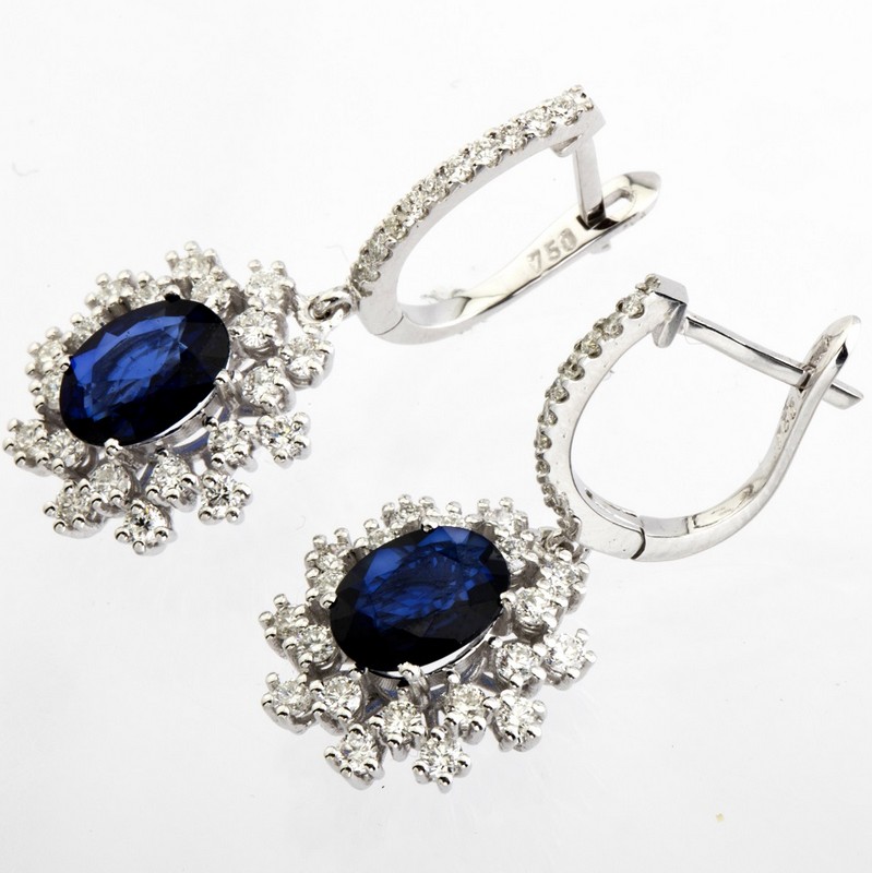 18K White Gold Diamond & Sapphire Earring - Image 4 of 5