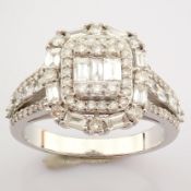 Certificated 14K White Gold Baguette Diamond & Diamond Ring (Total 1.33 Ct. Stone)