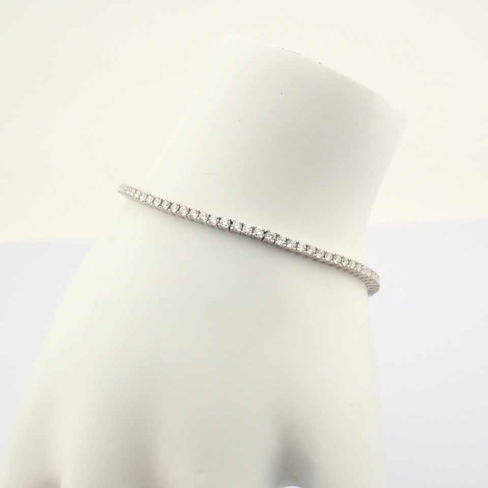 Certificated 14K White Gold Diamond Bracelet (Total 2.3 Ct. Stone) - Image 11 of 11