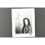 MICK HUCKNALL Original signature