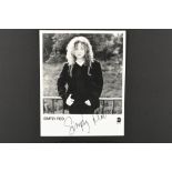 MICK HUCKNALL Original signature