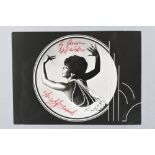 SHIRLEY BASSEY Original signature