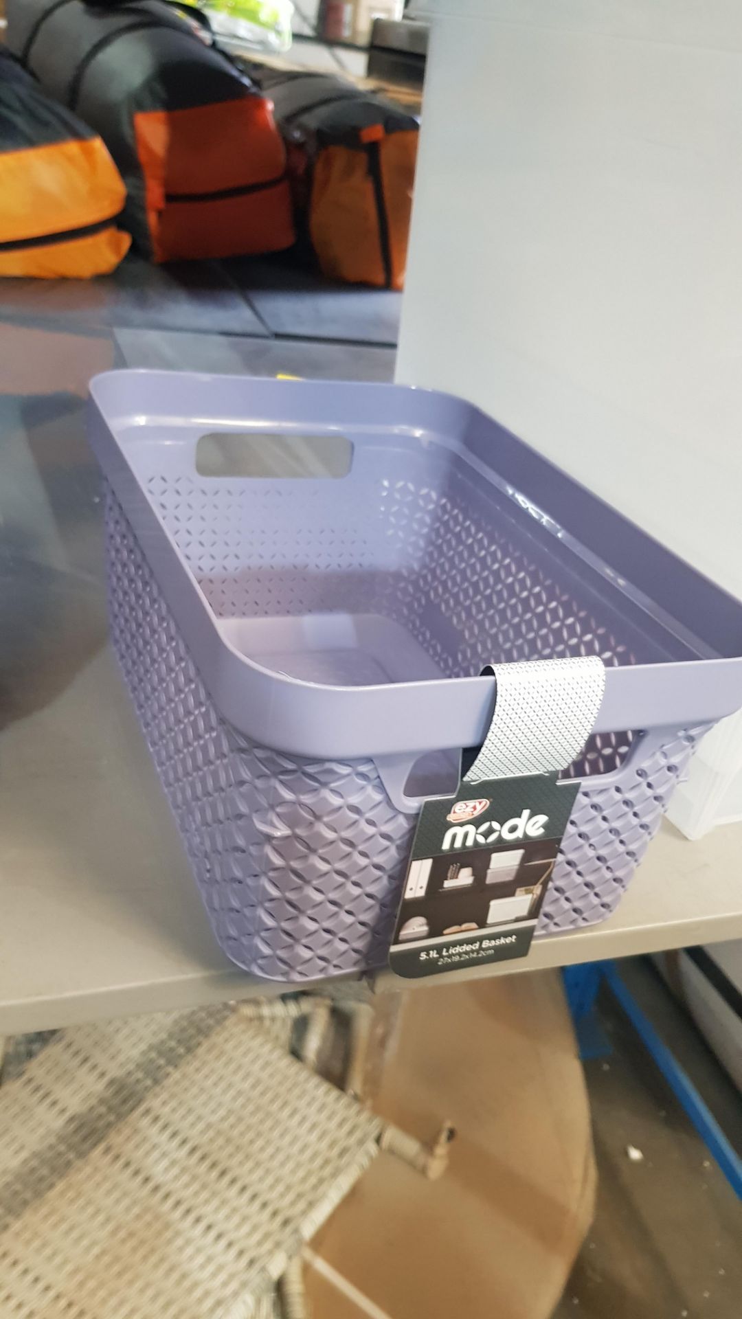 (8B) 46x Items. 41x Ezy Storage Mode Lilac Storage Units (27x 19x.2x 14.2cm) – No Lids In This L - Image 4 of 4