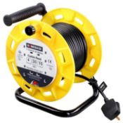 (10A) 7x Cable Reel Items. To Include 2x Masterplug 30M 4 Socket. 2x Masterplug 10M 4 Socket. 1x St