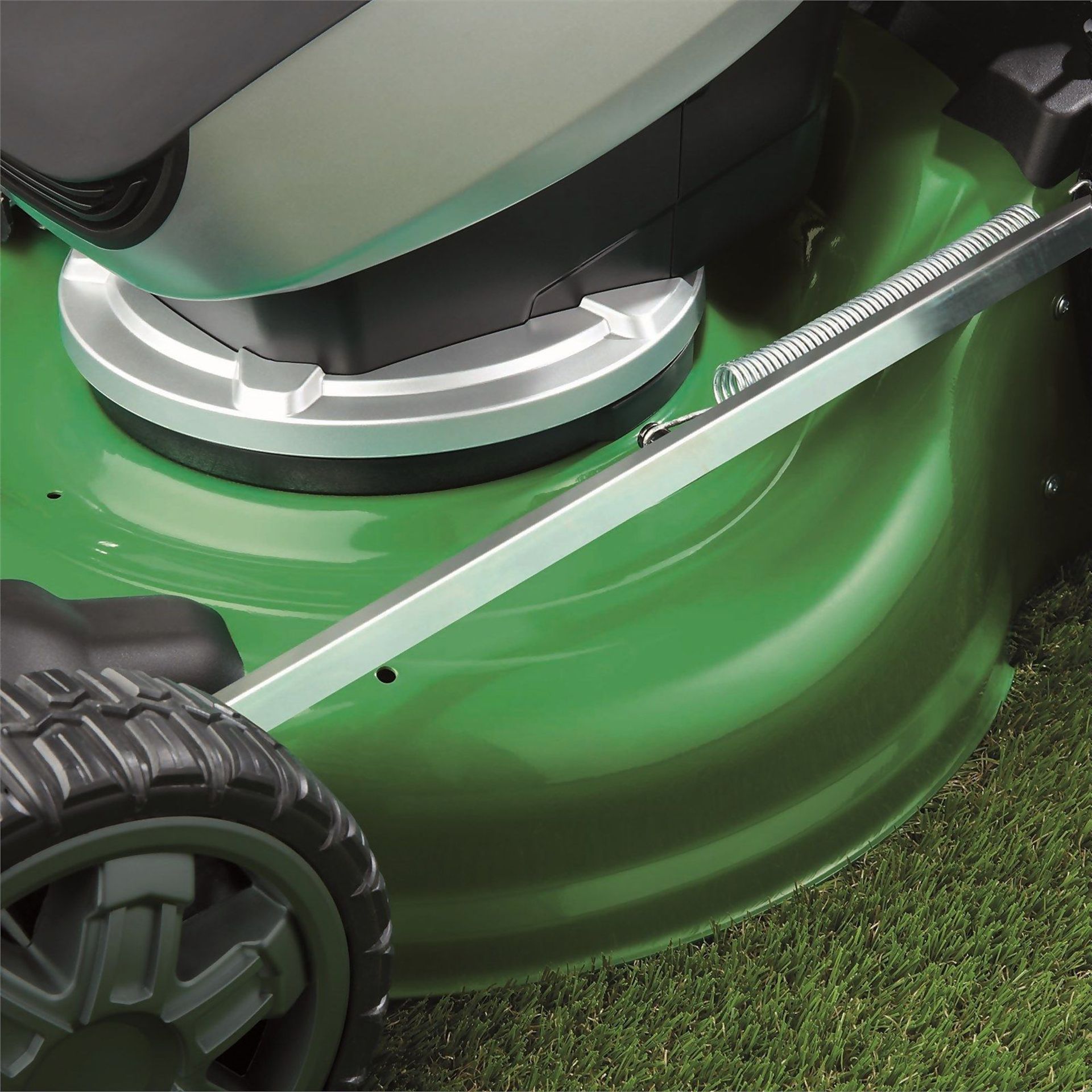 (7L) 1x Powerbase 46cm 40V Self Propelled Cordless Lawn Mower RRP £349. (With 2x Battery & 1x Dual - Image 2 of 3