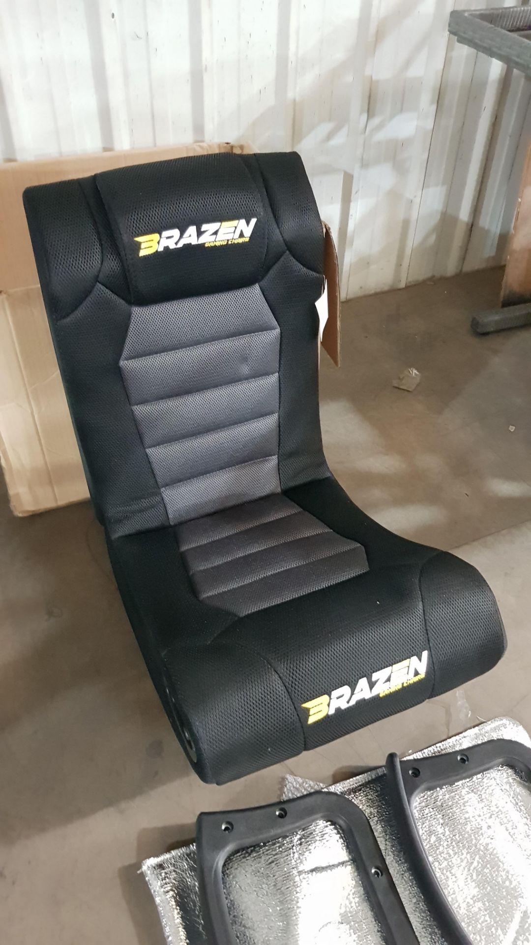 (P3) 1x BraZen Stag 2.1 Bluetooth Surround Sound Gaming Chair RRP £149.99. Lot Comes with Chair, Ar - Image 4 of 5