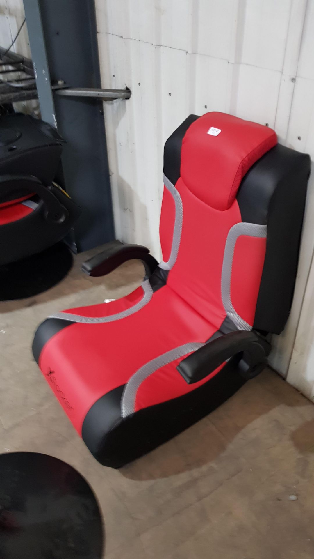 1x X-Rocker Vision 2.1 Wireless Pedestal Gaming Chair RRP £199. Main Body, Attached Arms, Pedestal - Image 2 of 3