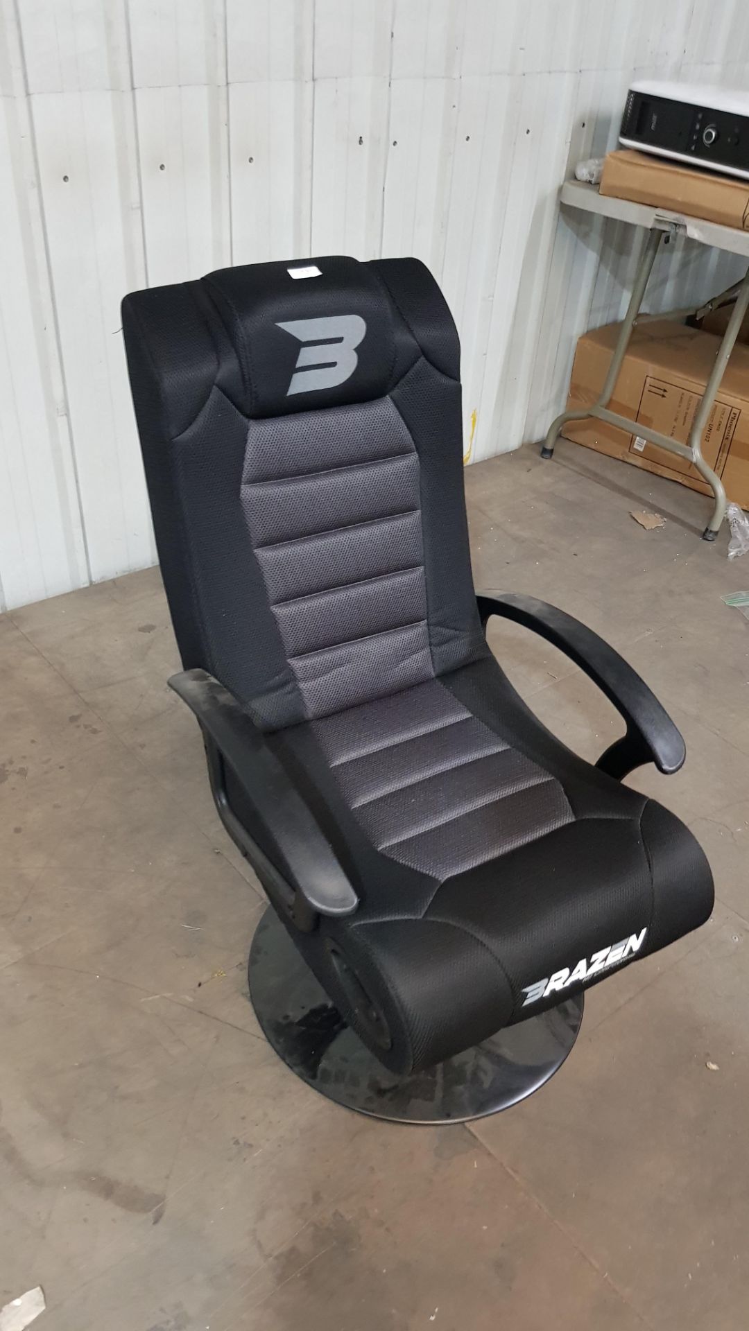 1x Brazen Stag 2.1 Bluetooth Surround Sound Gaming Chair RRP £229.99. Chair Already Built. (No Cabl - Image 2 of 5