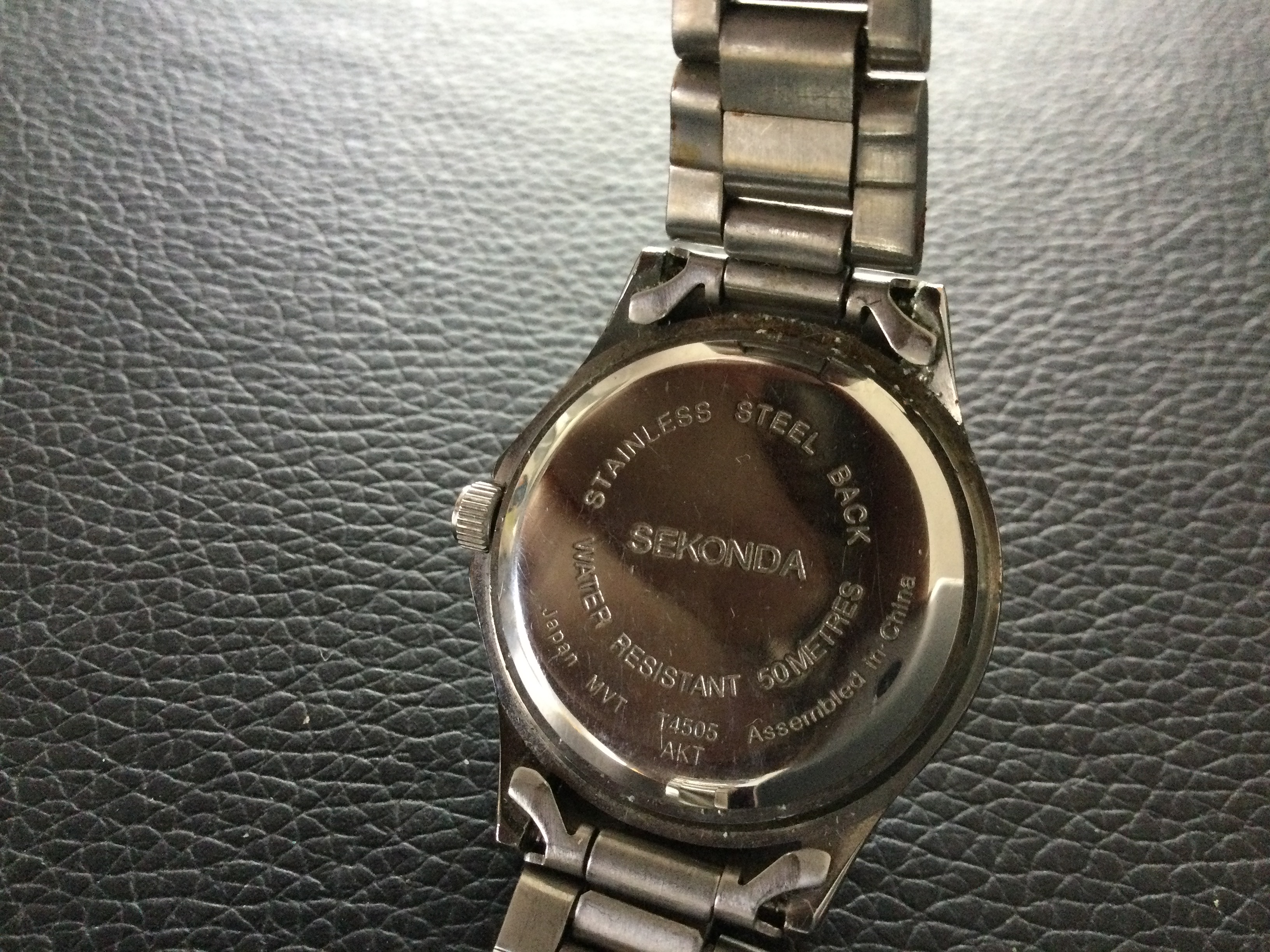 Sekonda Quartz Ladies Wristwatch (GS32) If a Ladies Watch can be beautiful, this is it. It is - Image 5 of 5