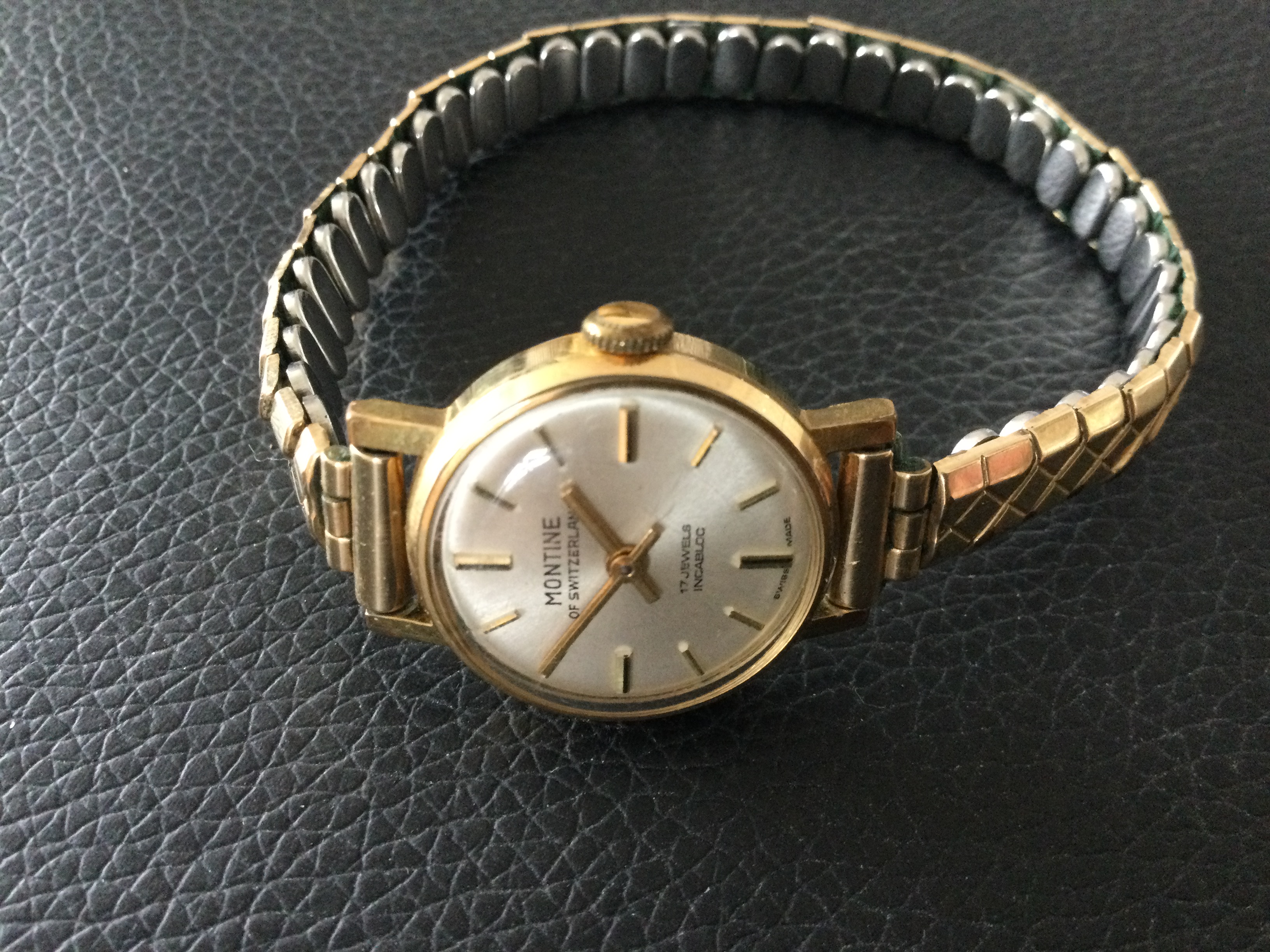 Montine Gold Plated Swiss Ladies Wristwatch (GS24) A Beautiful Manual Wind Swiss version of a - Image 2 of 4