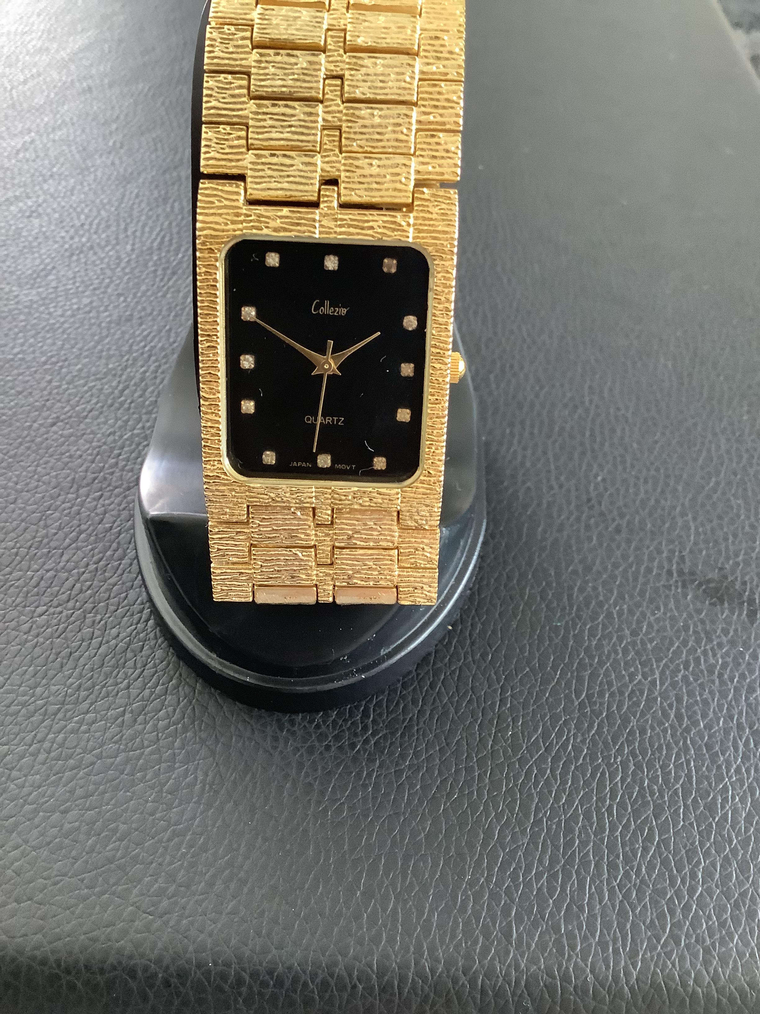 Beautiful Gold Plated Collezie Unisex Diamante Wristwatch (GS 144) This is a beautiful Gold