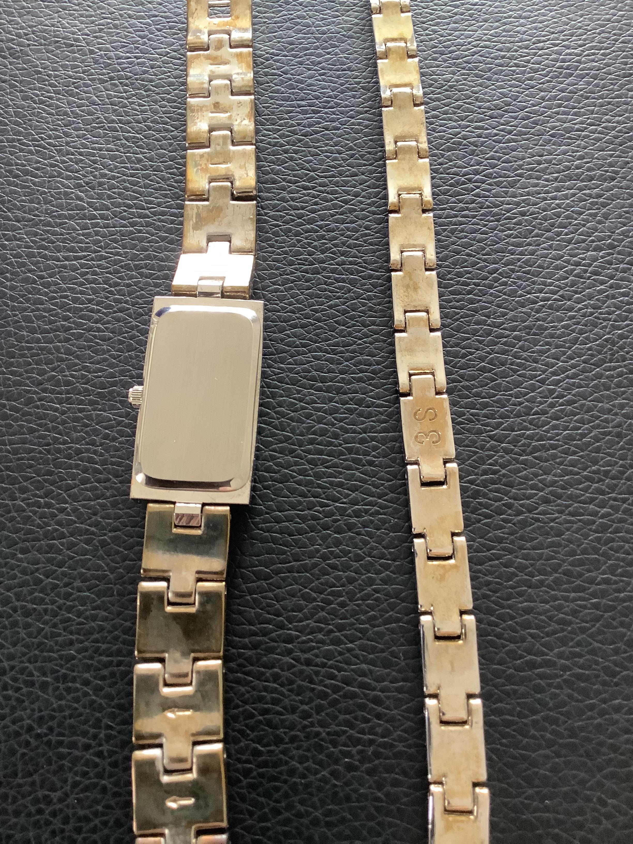 Steltman 'Old Stock' Ladies Gold Plated Wristwatch & Matching Bracelet (GS 169) Here is a - Image 4 of 6