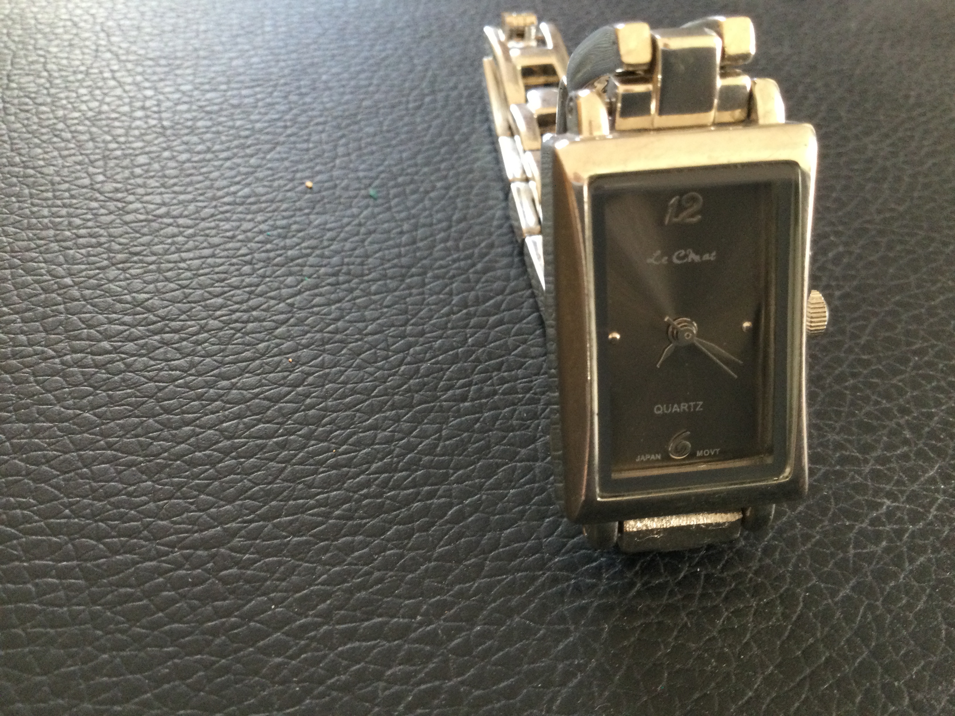 Le Chat Quartz Ladies Wristwatch (GS16) A really nice little Le Chat Quartz Ladies wristwatch. - Image 2 of 5