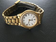 Seiko Ladies Quartz Date Watch (GS72) A lovely little Seiko Quartz ladies wristwatch, this has