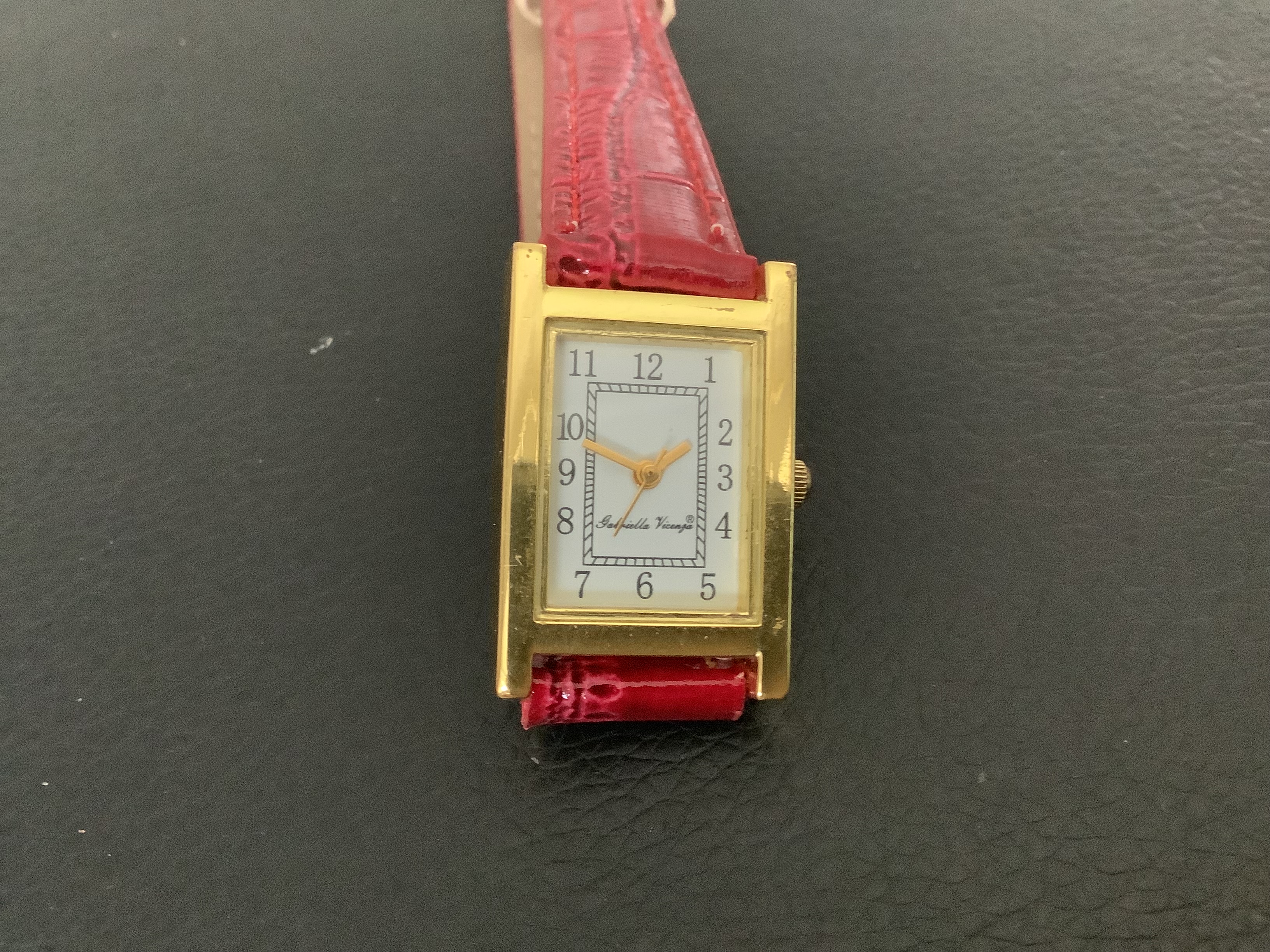 Lovely Gold Plated Gabriella Vicenza Ladies wristwatch with Red Leather Strap (GS 175) - Image 5 of 5