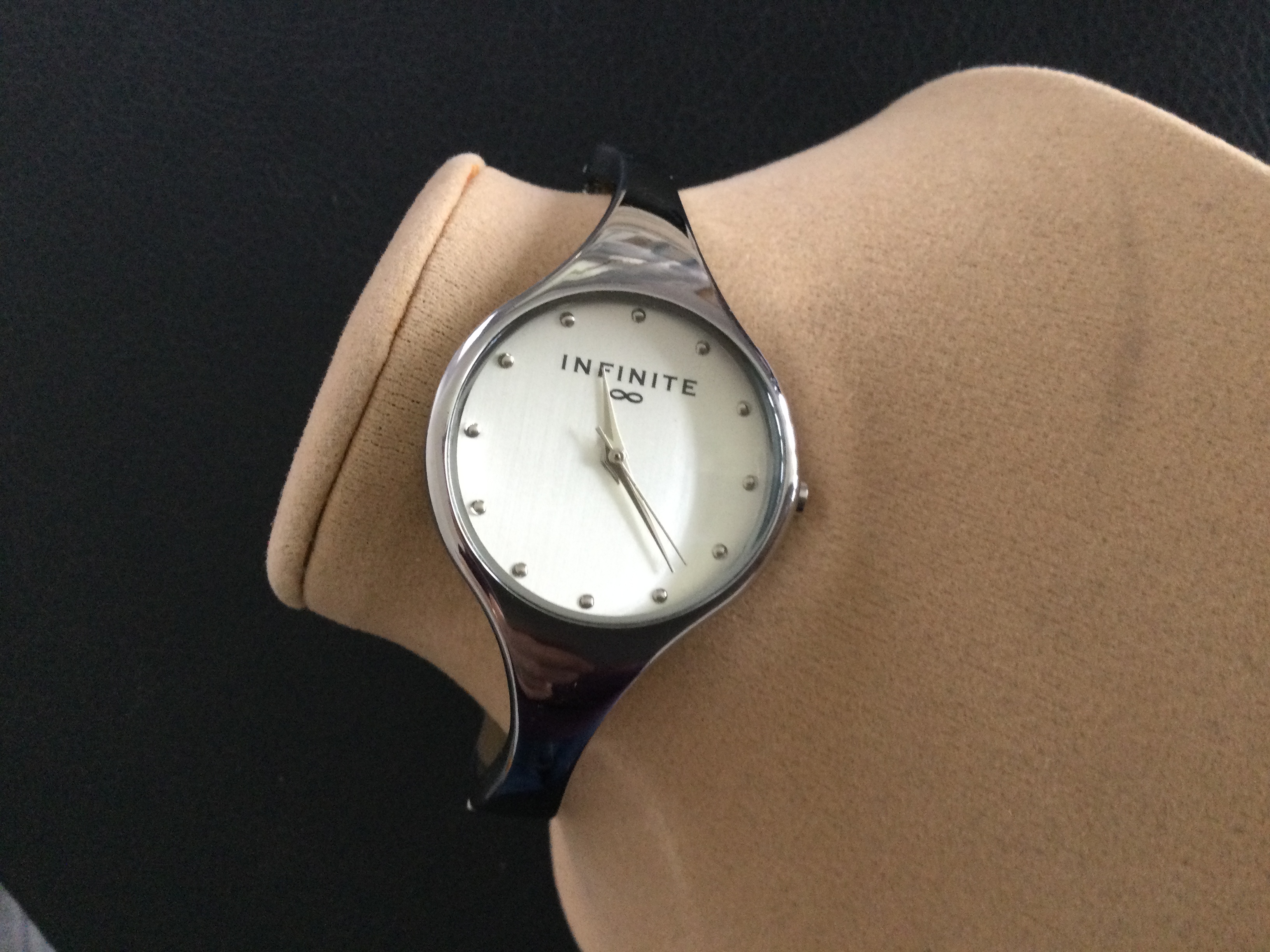 Infinite Quartz Ladies Wristwatch (GS36) A super stainless steel Infinite Quartz ladies - Image 6 of 7