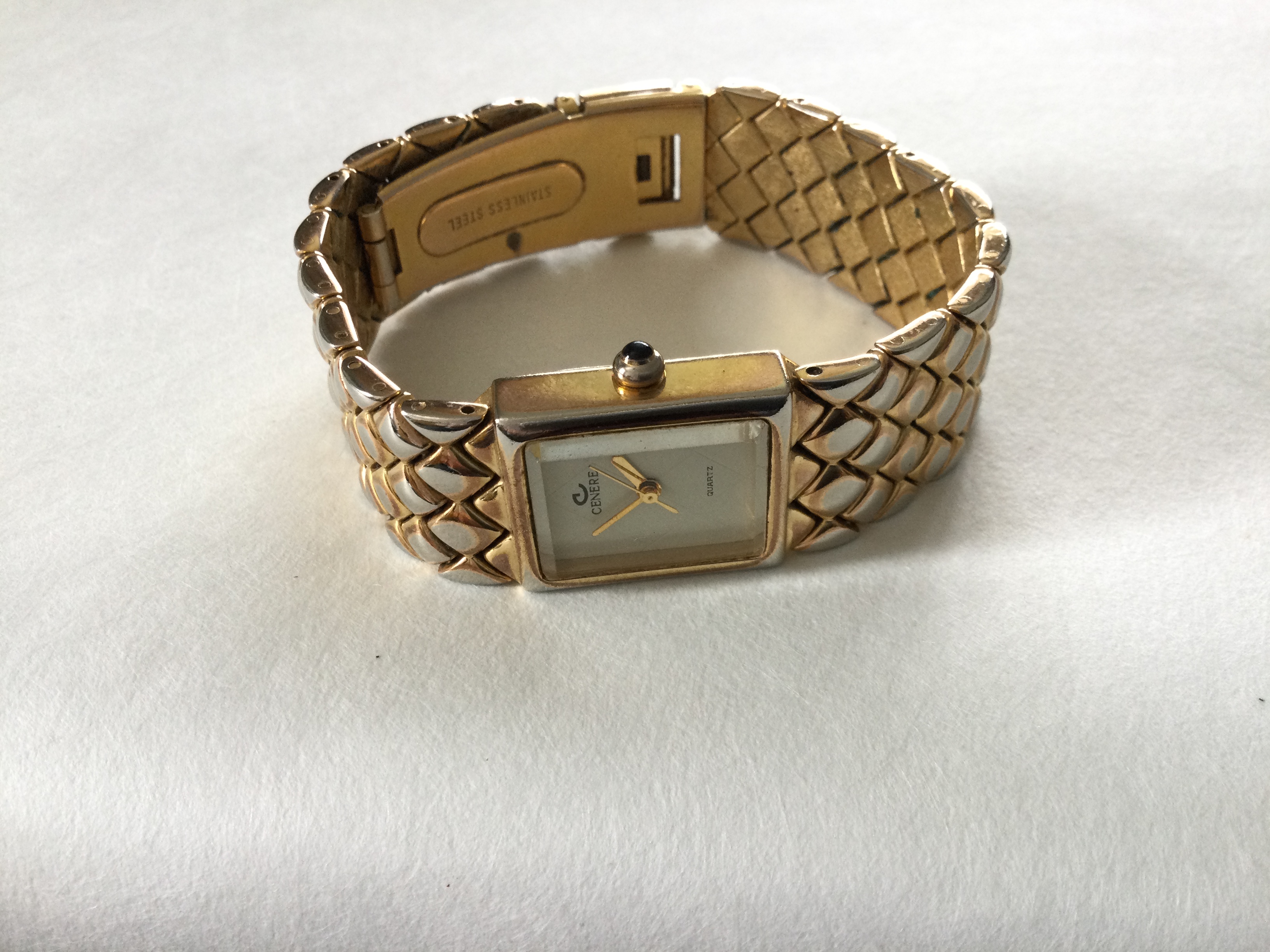 Ladies Cenere 545 Gold Plated Wristwatch (Gs6) A beautiful little Cenere 545 Gold Plated - Image 2 of 4