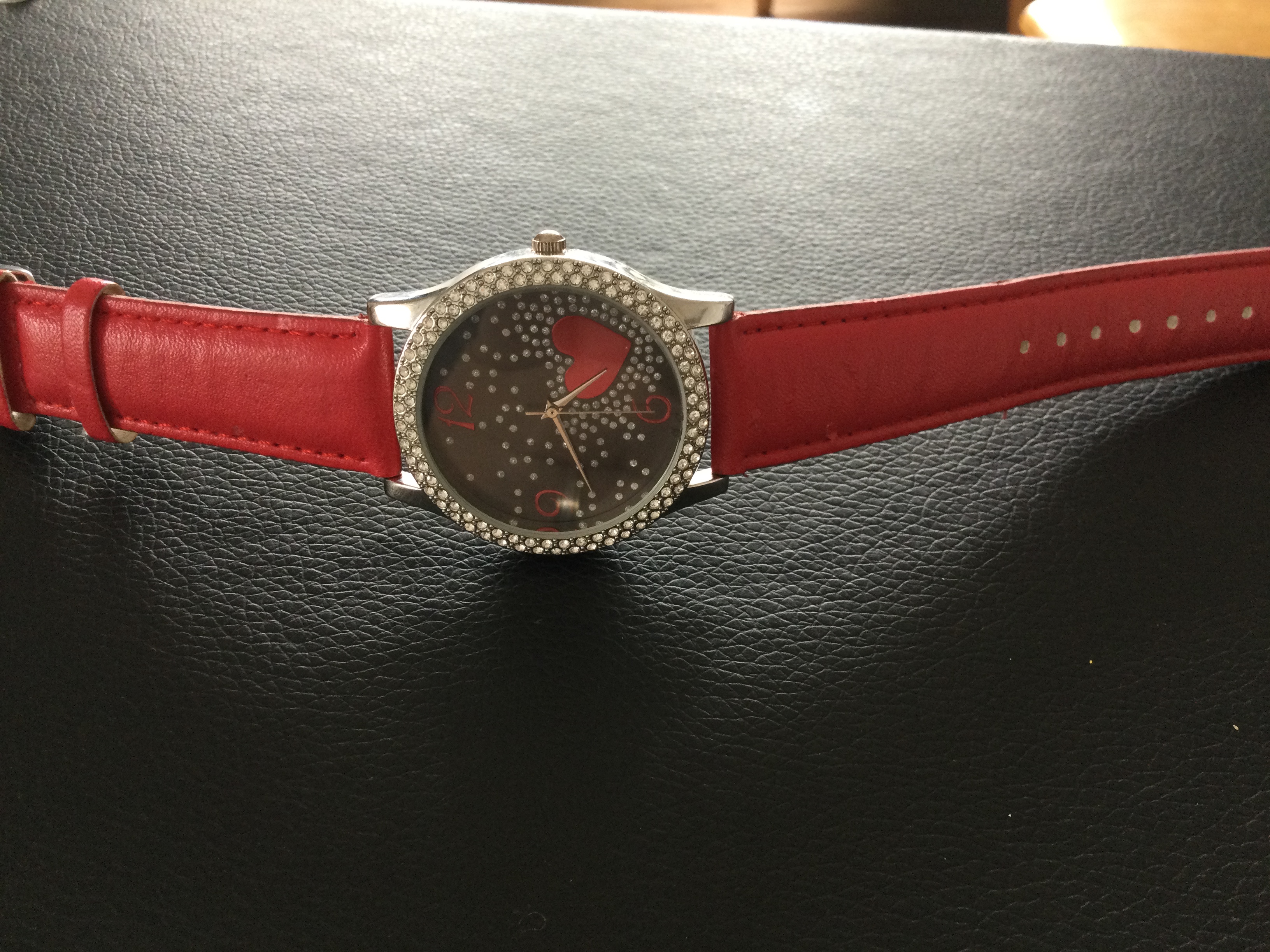 Decorative Ladies Quartz Wristwatch with Diamantes & Red Leather Strap (GS 136) A very - Image 4 of 5