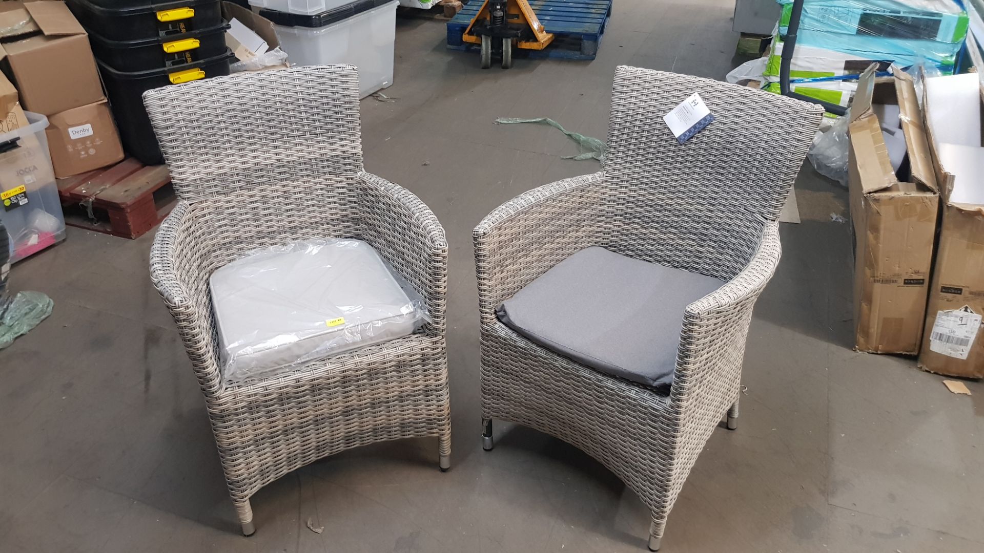 (Mz) 2x Hartman Florence Collection Rattan Dining Chair With 2x Cushion. (Cushions Not From Origina