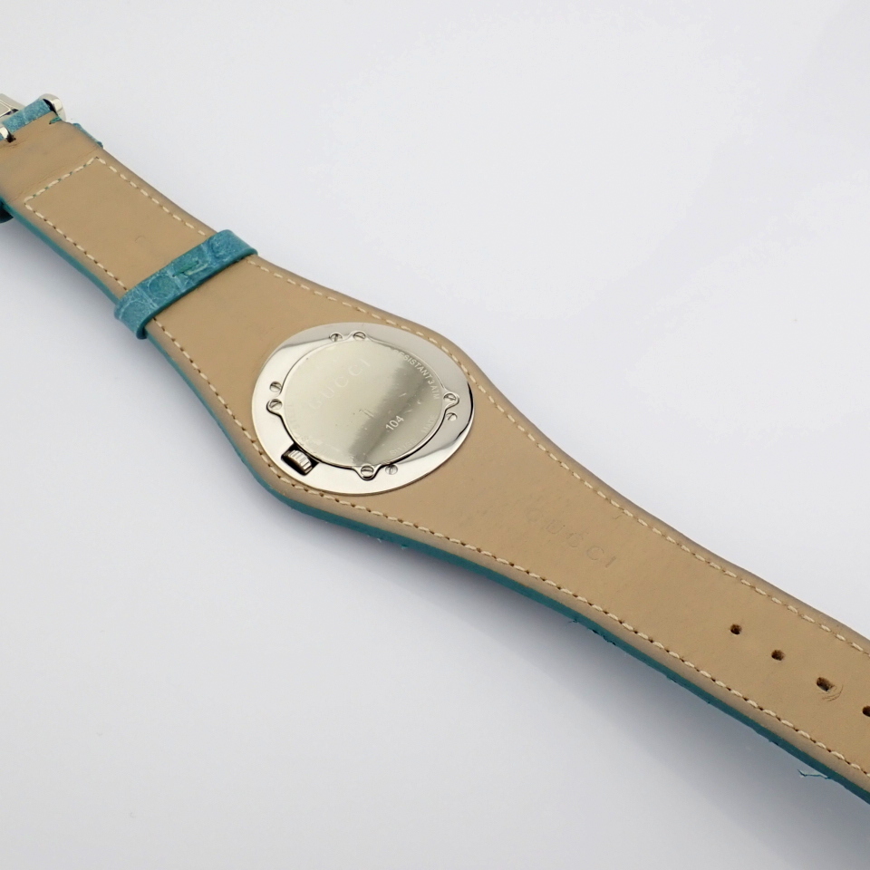 Gucci / 104 - Lady's Steel Wrist Watch - Image 6 of 9
