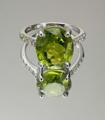 Beautiful Natural Peridot 6.25 Ct Natural Diamonds & 18k White Gold